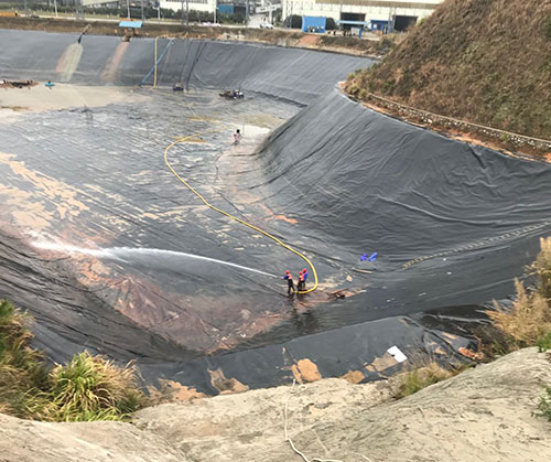 杭锦废水池清理